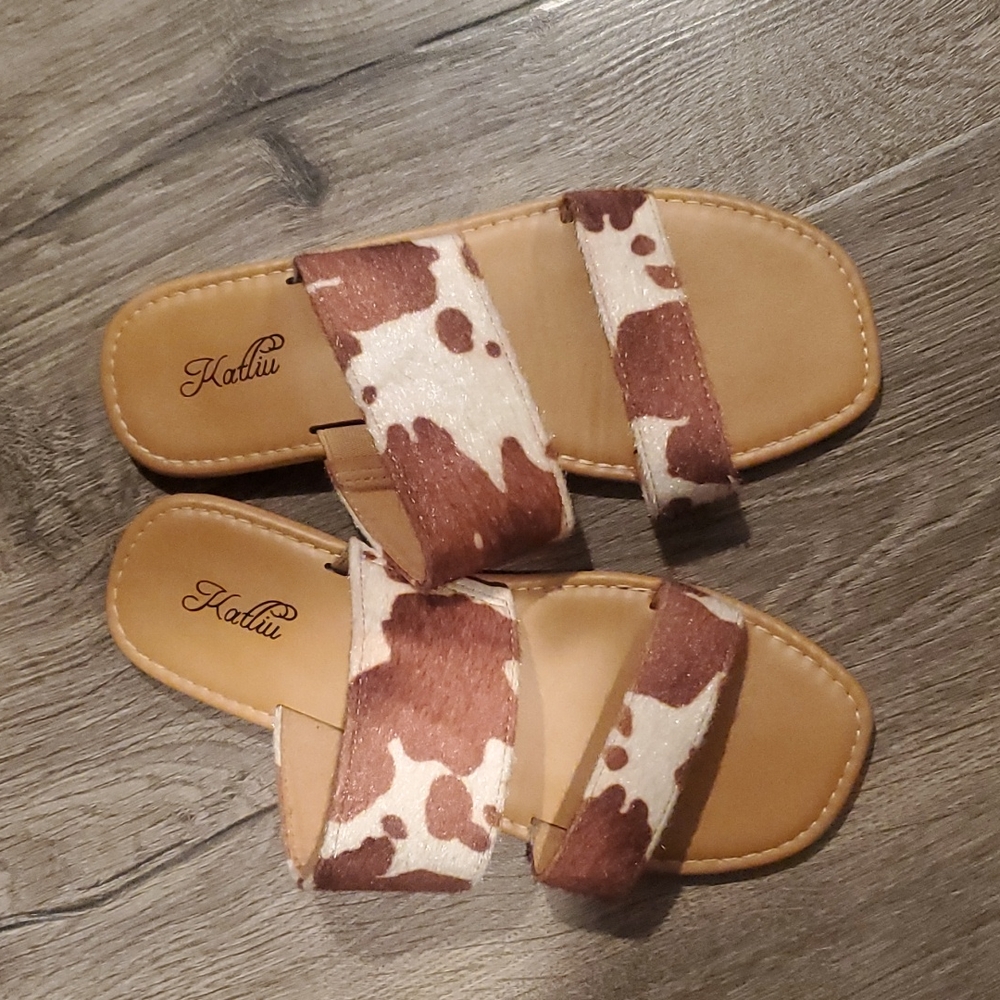 Cowhide sandals